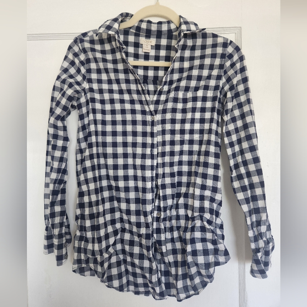 J. Crew blue and white checkered gingham button-up shirt in size Petite XS